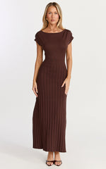 Jadey Midi Dress - Cap Sleeve Pleated Dress in Chocolate