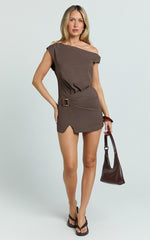 Zareena Mini Dress - Tipped Shoulder Tuck Detail Split Leg Dress in Chocolate